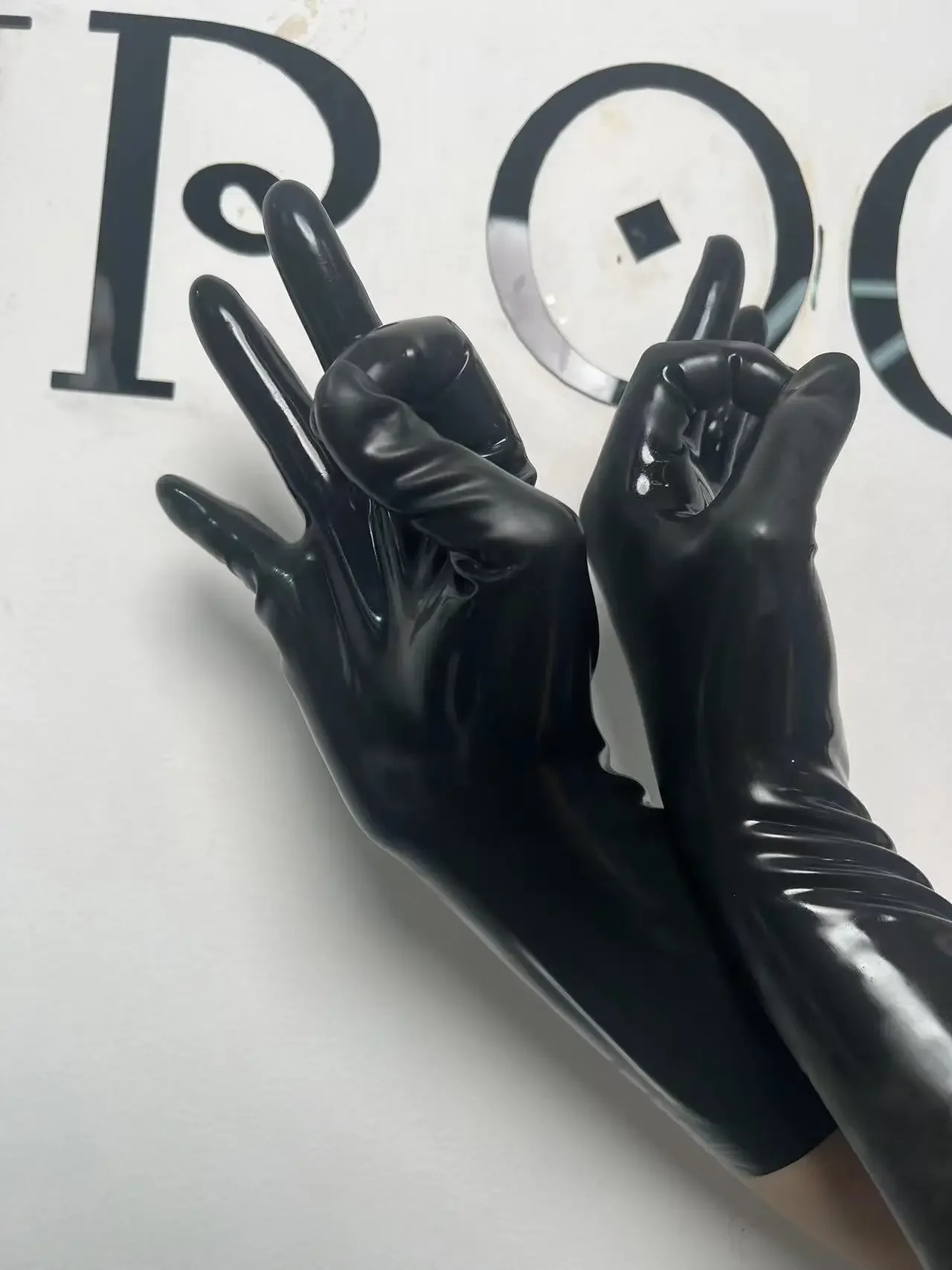 اللاتكس صنم رجل قفازات المطاط  - مراجعة Formal Wear Gloves Men وسعره