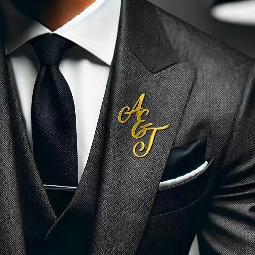 مخصص حرف واحد فقط الاسم الأولي - مراجعة Tuxedo Lapel Pin وسعره